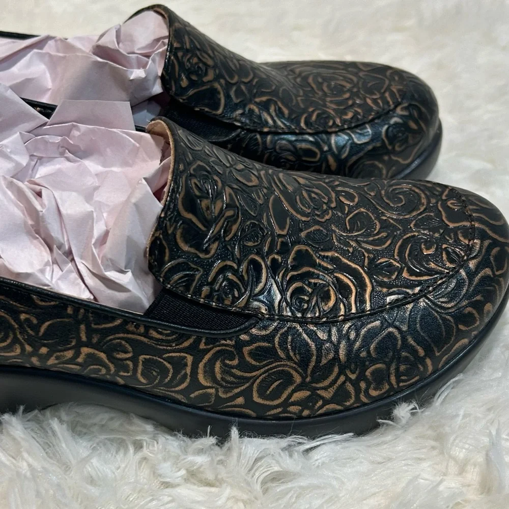 ALEGRIA EMMA Rose Bronze Bouquet Career Slip On Shoes size 37/ usa 7